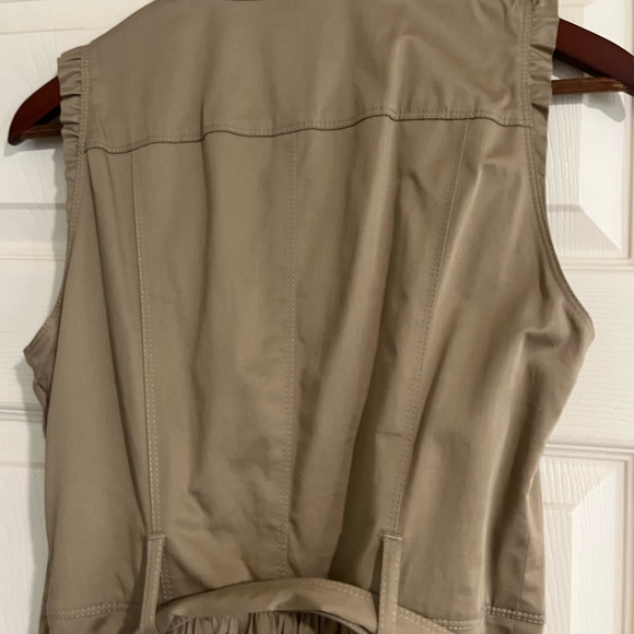 Burberry Dress,  size 6 - Picture 10 of 14